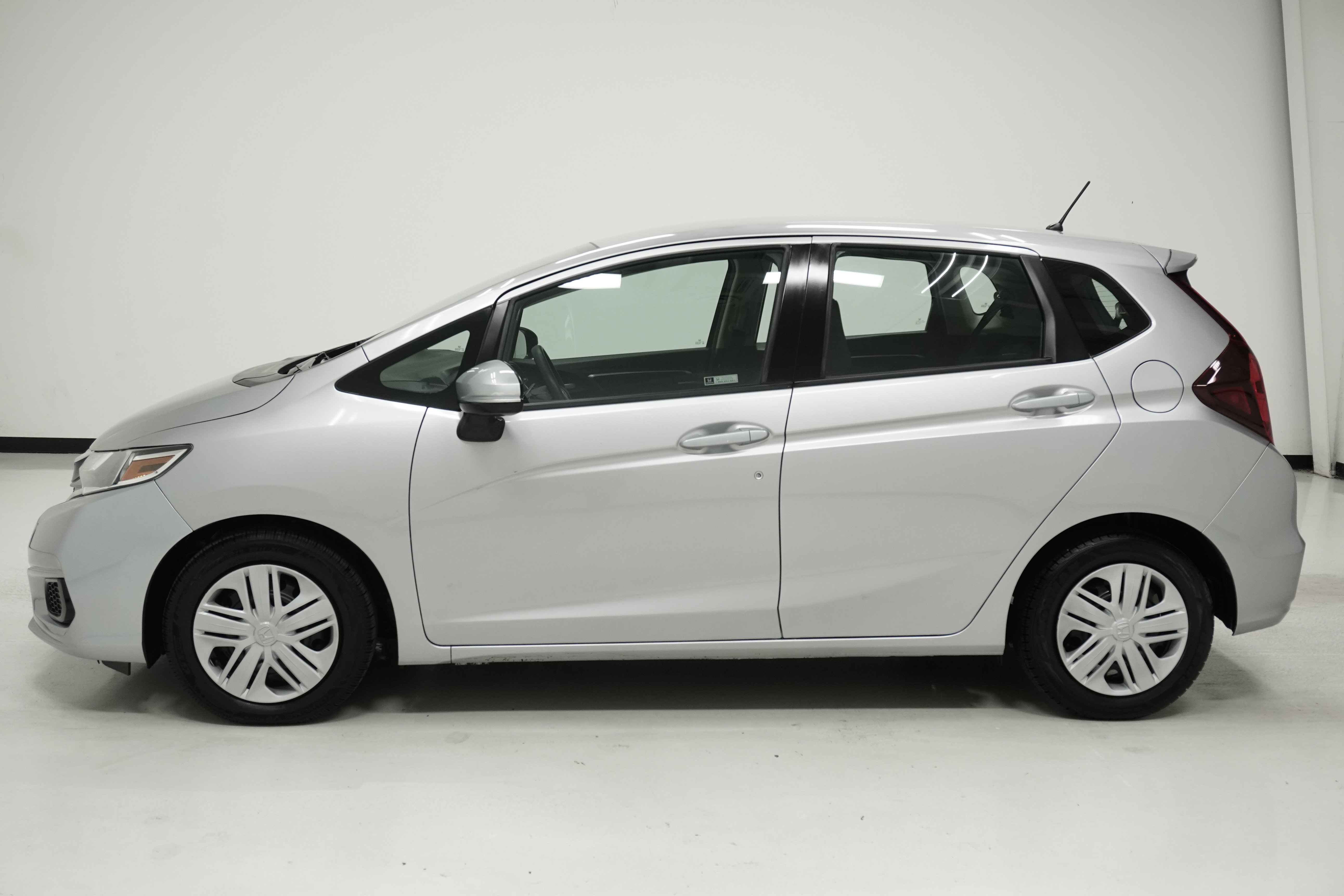 Used 2019 Honda Fit LX image 7