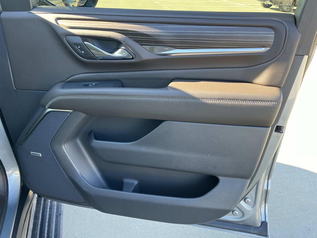 Used 2024 GMC Yukon Denali w/ Max Trailering Package image 23