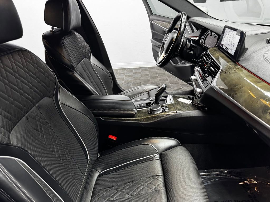 Used 2018 BMW 540i xDrive image 55