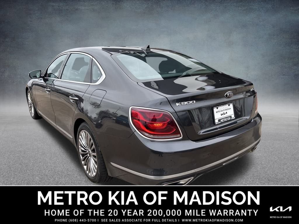 Used 2020 Kia K900 Luxury w/ VIP Package image 8