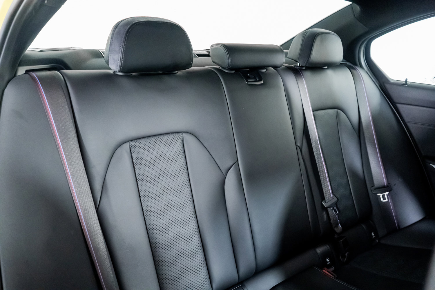 Used 2025 BMW M3 Competition w/ Executive Package image 33