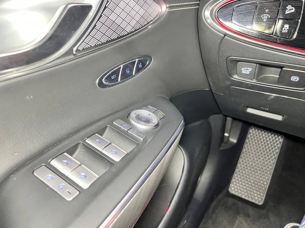 Used 2024 Genesis Electrified GV70 AWD/4WD image 22