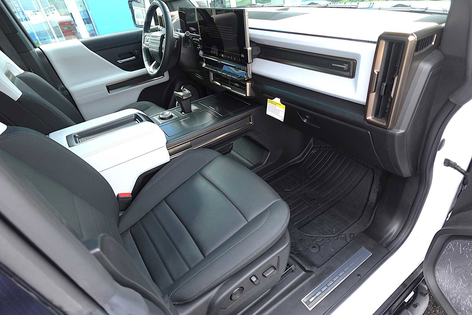 Used 2022 GMC Hummer EV Edition 1 w/ LPO, Illumination Package image 33