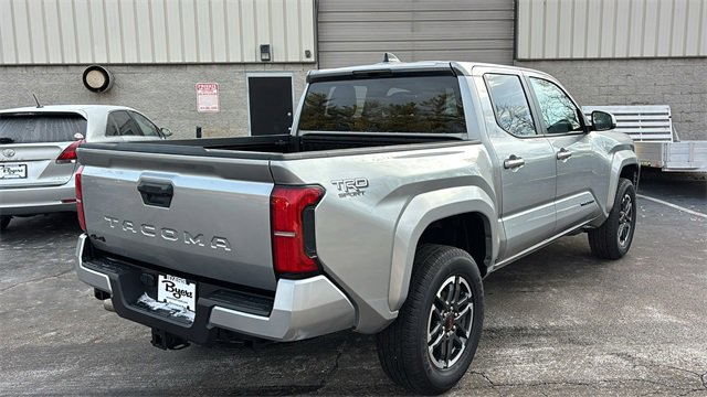 Used 2025 Toyota Tacoma TRD Sport image 27