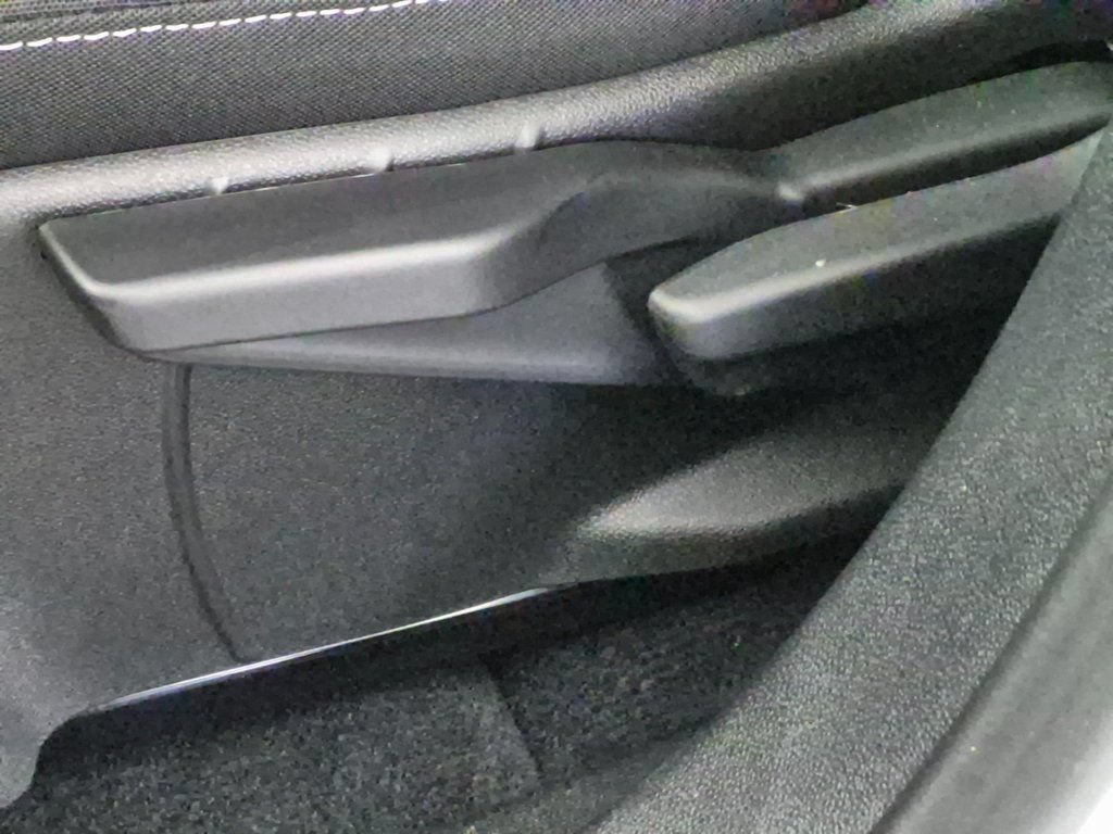 New 2026 Chevrolet Equinox EV LT FWD image 15