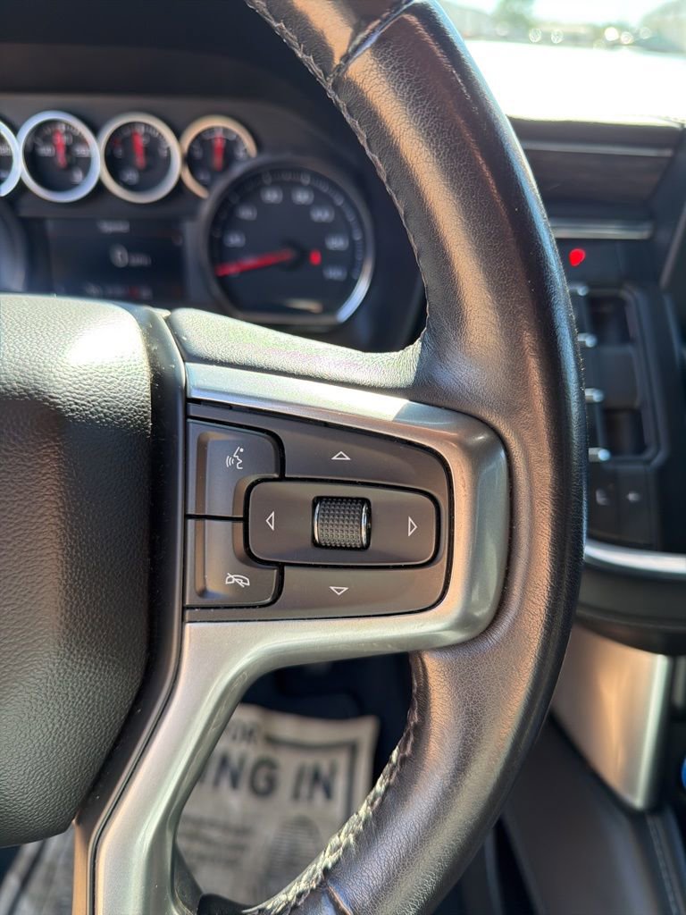 Used 2023 Chevrolet Suburban LS w/ Driver Alert Package image 28