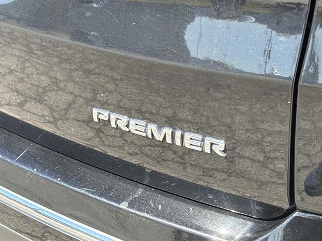 Used 2021 Chevrolet Traverse Premier FWD image 7
