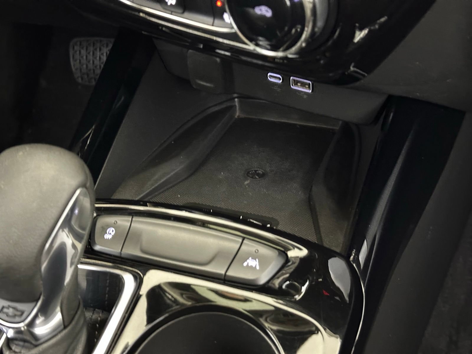 Used 2025 Chevrolet Trax ACTIV w/ Sunroof Package FWD image 14