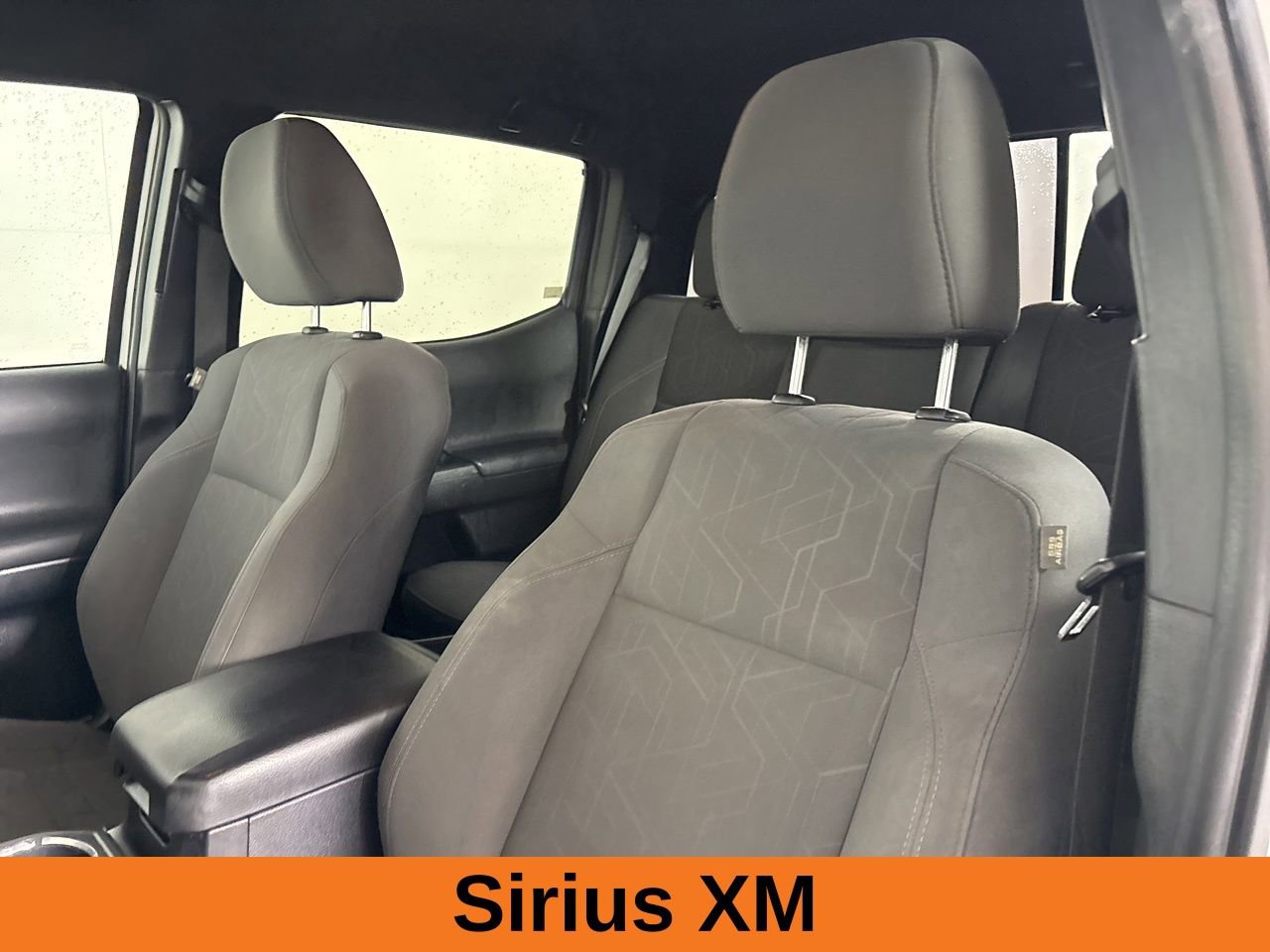 Used 2019 Toyota Tacoma TRD Off-Road image 10