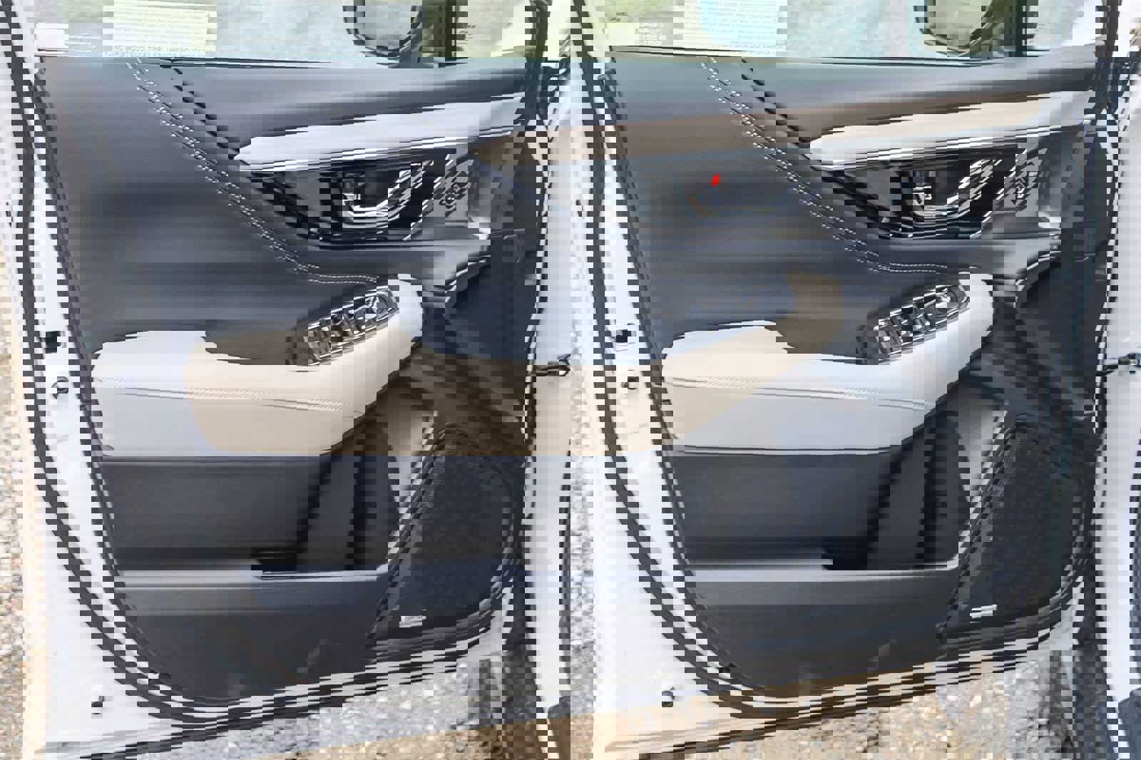 New 2025 Subaru Outback Limited image 19