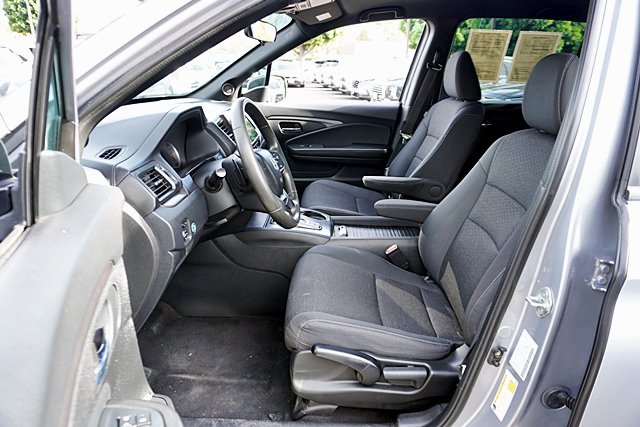 Used 2021 Honda Passport Sport image 14