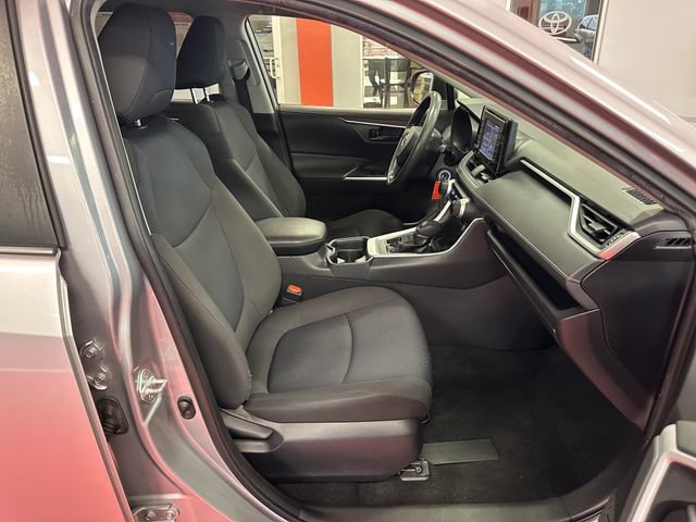 Certified 2020 Toyota RAV4 LE w/ All Weather Liner Package AWD/4WD image 15