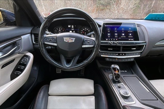 Used 2020 Cadillac CT5 V w/ Premium Package image 8