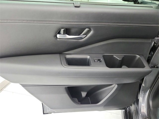 Used 2023 Nissan Pathfinder Platinum w/ Lighting Package (N93) image 46