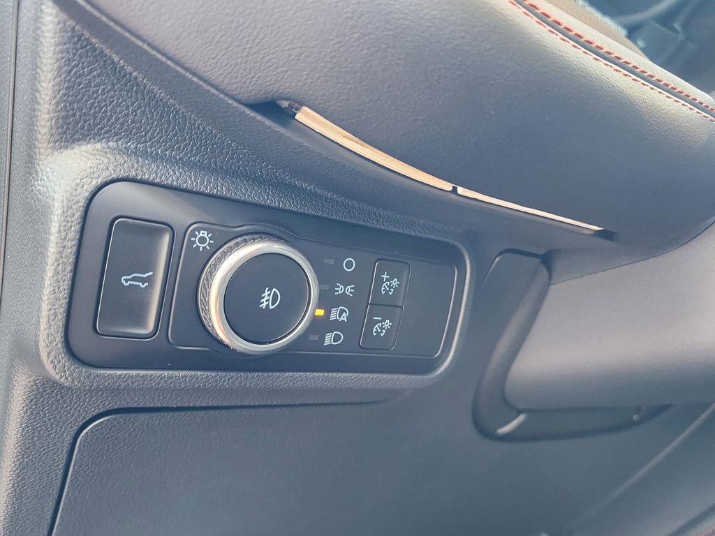 Used 2025 Ford Explorer ST image 19