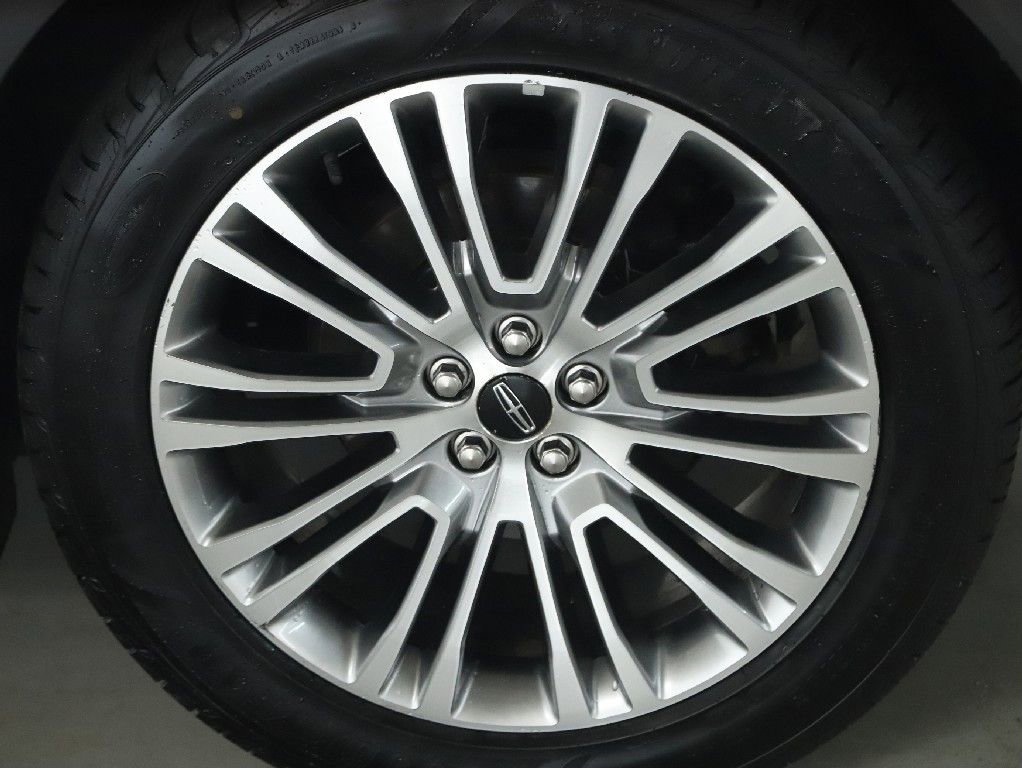 Used 2018 Lincoln MKX Reserve image 38