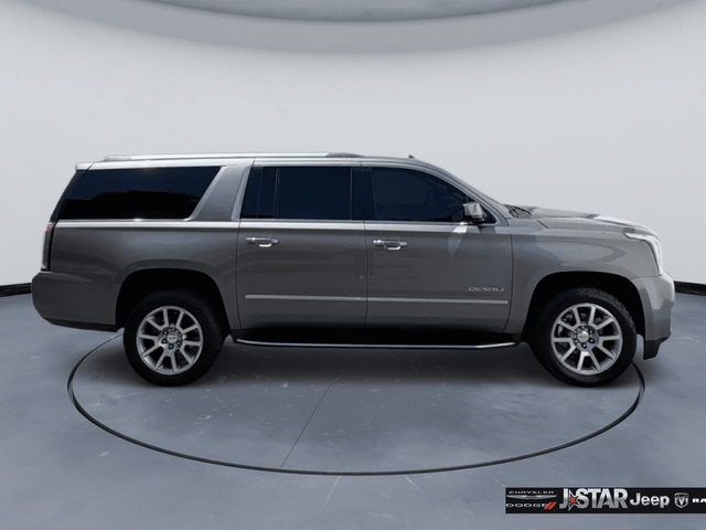 Used 2020 GMC Yukon XL Denali RWD image 4
