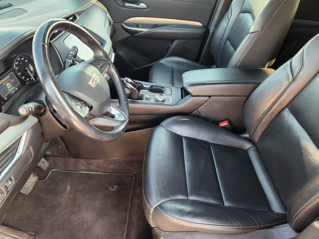 Used 2023 Cadillac XT4 Premium Luxury image 13