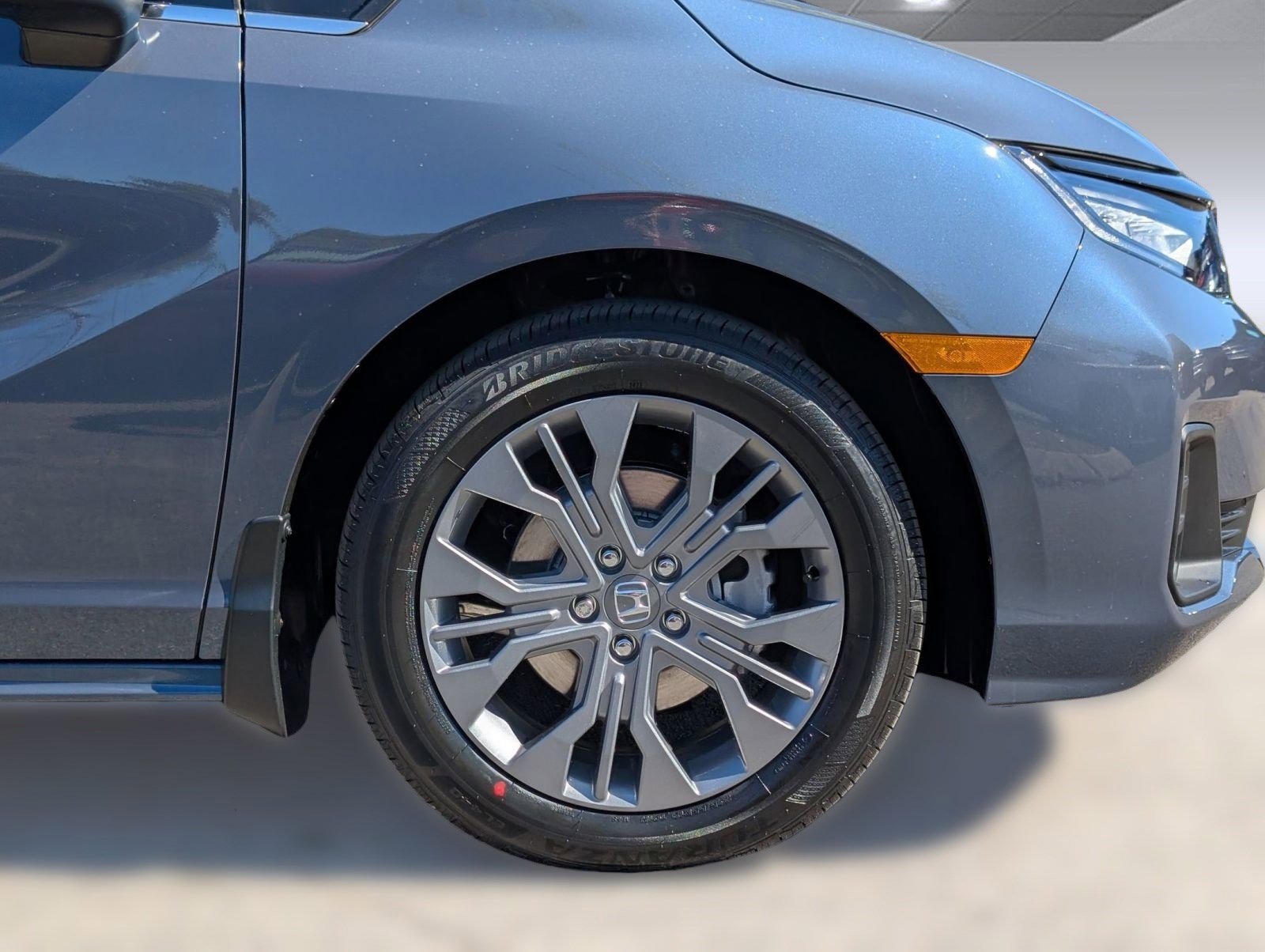 New 2026 Honda Odyssey Touring image 12