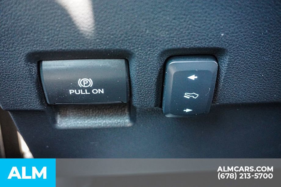 Used 2023 Ford F350 Lariat image 47