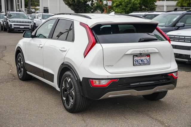 Used 2024 Kia Niro Wind FWD image 2