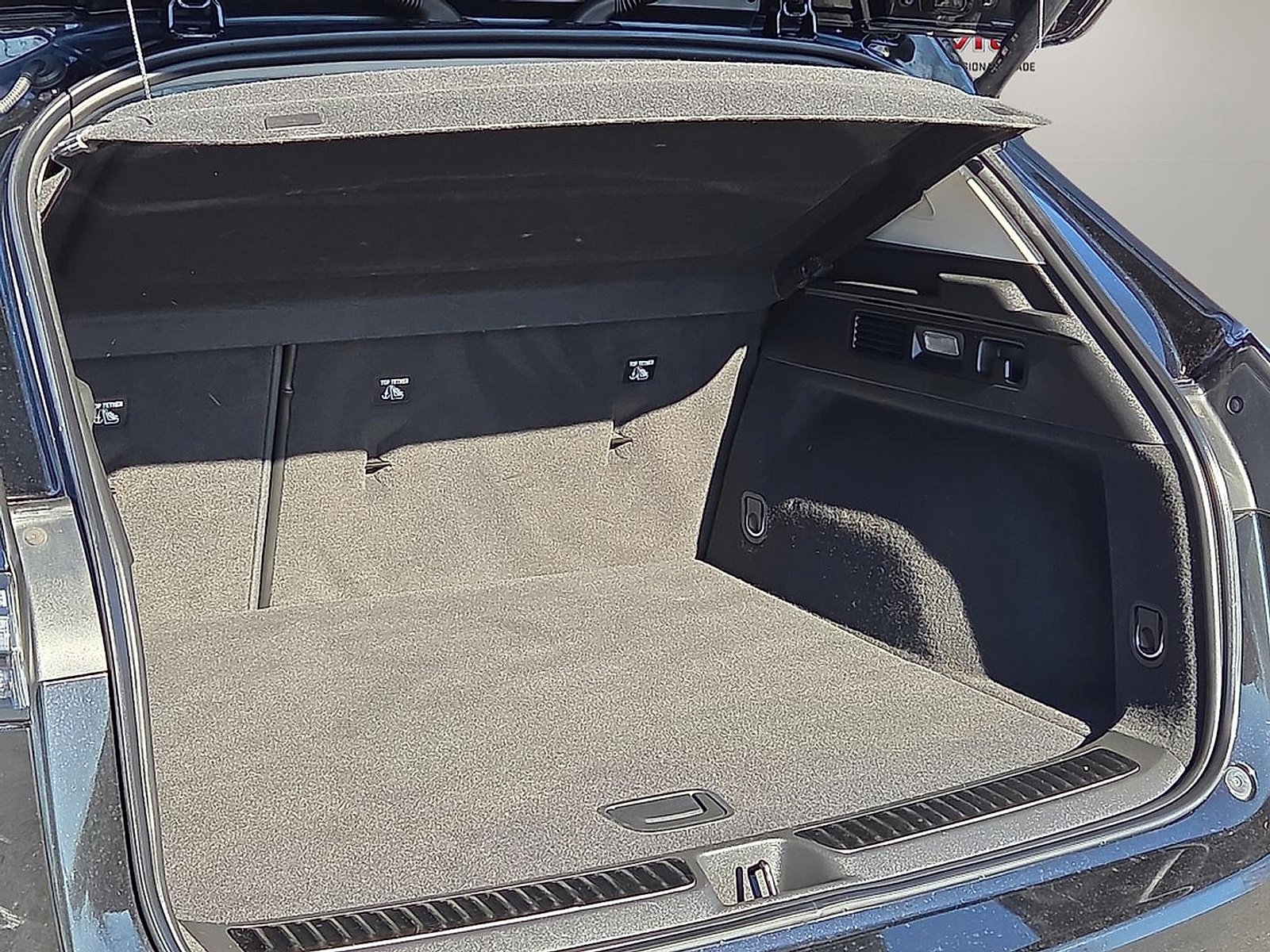 Used 2021 Buick Envision Avenir image 8