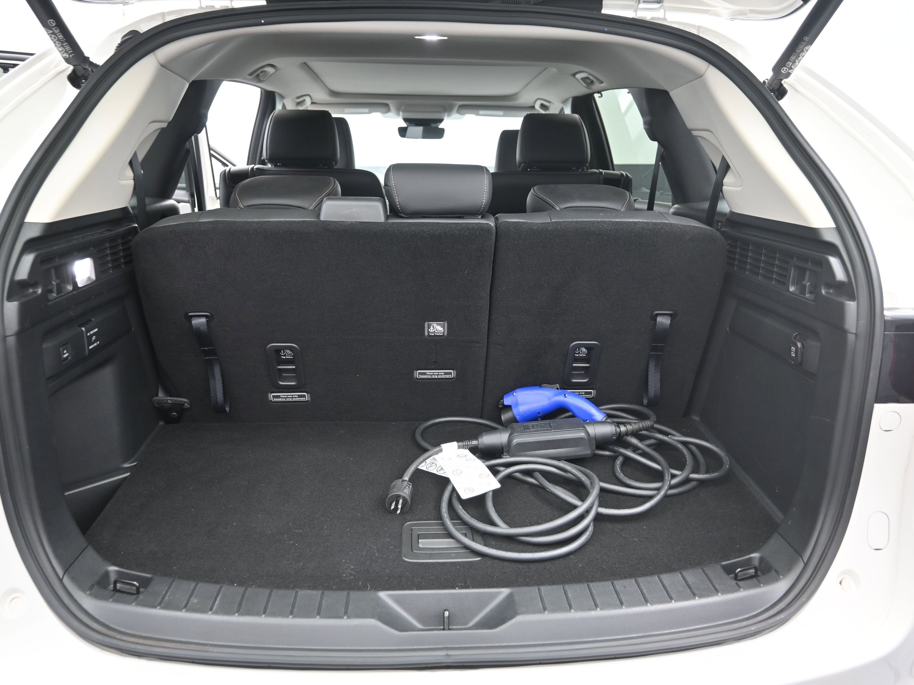 Used 2024 MAZDA CX-90 Plug-In Hybrid w/ Premium Pkg image 18