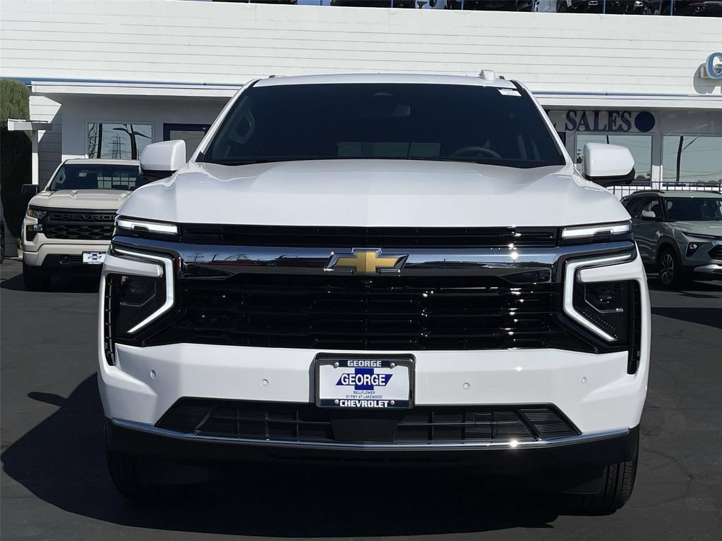 New 2026 Chevrolet Suburban LS RWD image 2