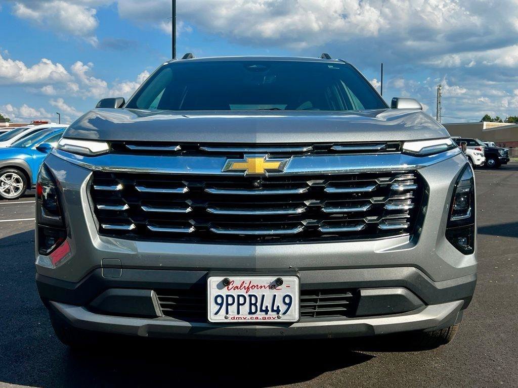 Used 2025 Chevrolet Equinox LT w/ Convenience Package II FWD image 5