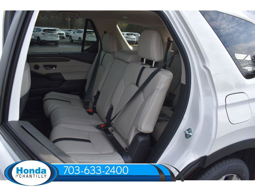 New 2026 Honda Pilot Touring image 30