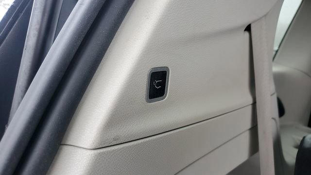 Certified 2024 Chrysler Pacifica Touring-L image 29