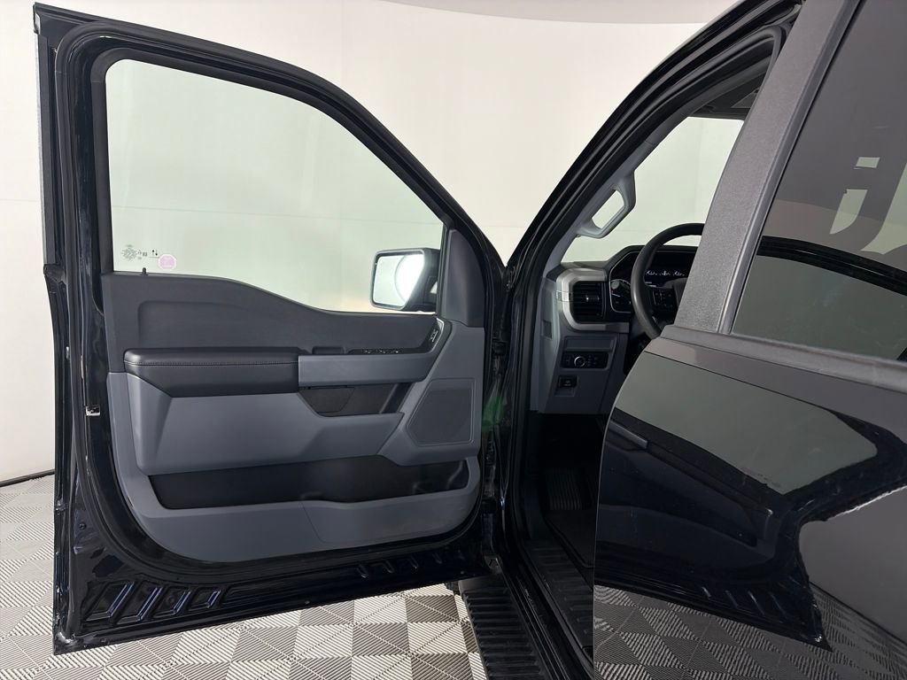 Used 2022 Ford F150 XLT w/ Trailer Tow Package AWD/4WD image 10