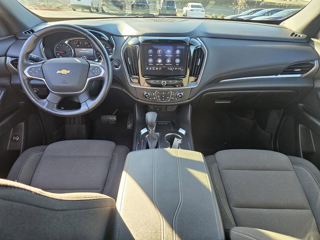 Used 2022 Chevrolet Traverse LT w/ LPO, Floor Liner Package image 25