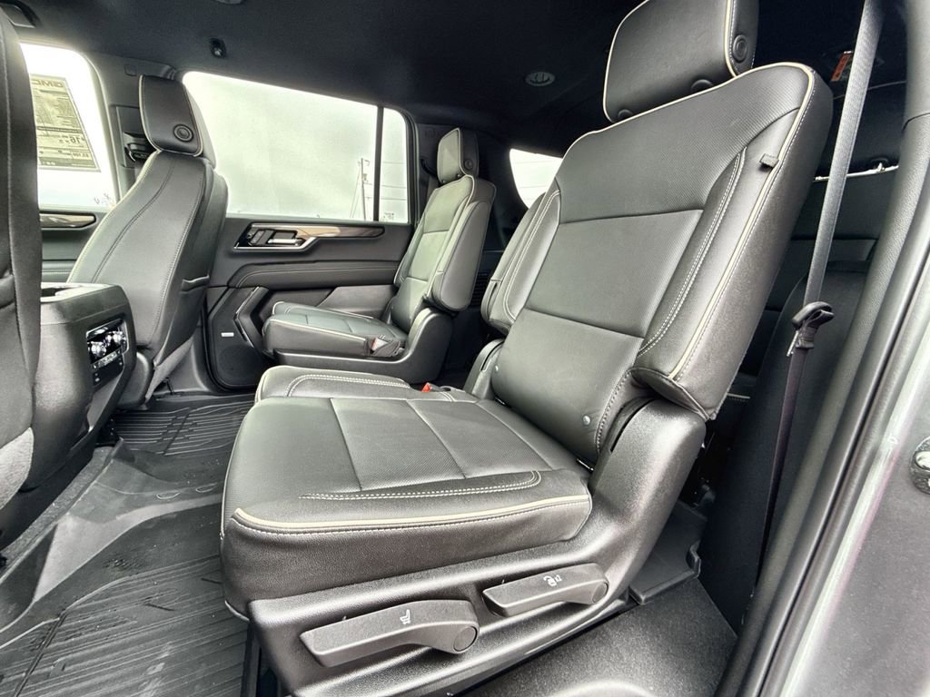 New 2026 GMC Yukon XL Elevation w/ LPO, Floor Liner Package image 24