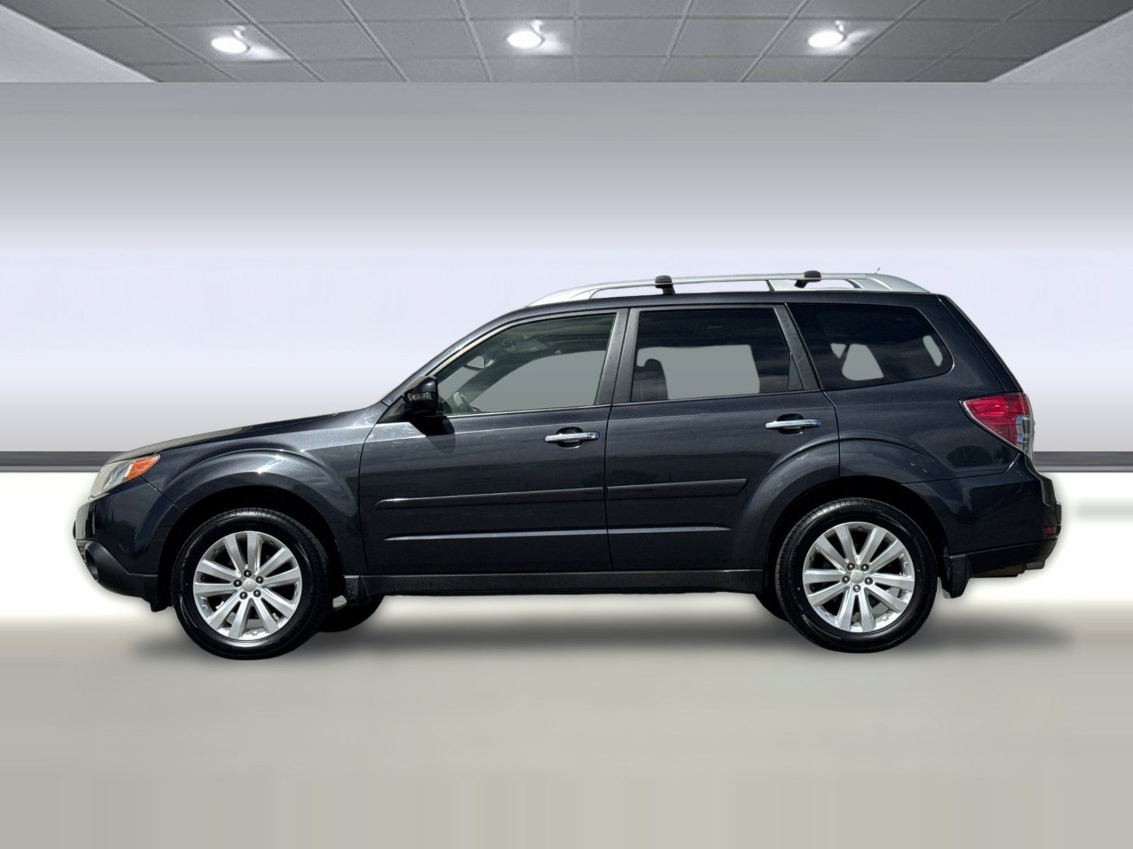 Used 2012 Subaru Forester 2.5X Touring AWD/4WD image 2