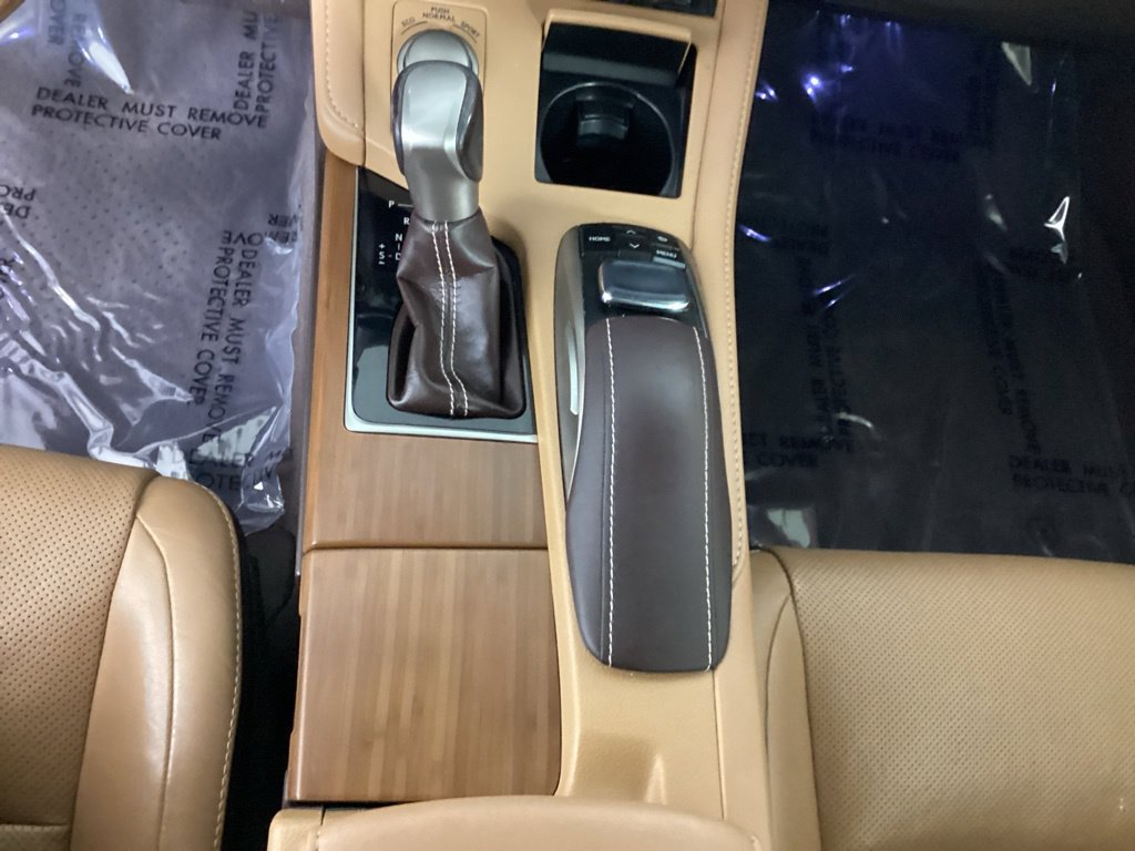 Used 2017 Lexus ES 300h w/ Luxury Package FWD image 20