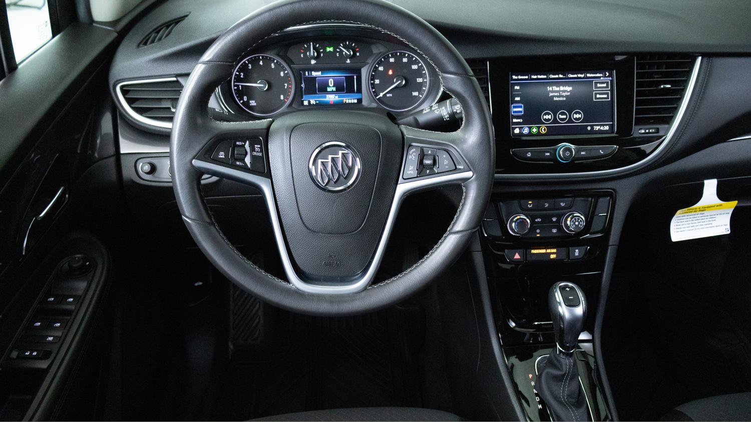 Certified 2022 Buick Encore Preferred AWD/4WD image 11
