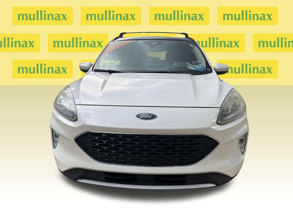 Used 2020 Ford Escape Titanium FWD image 16