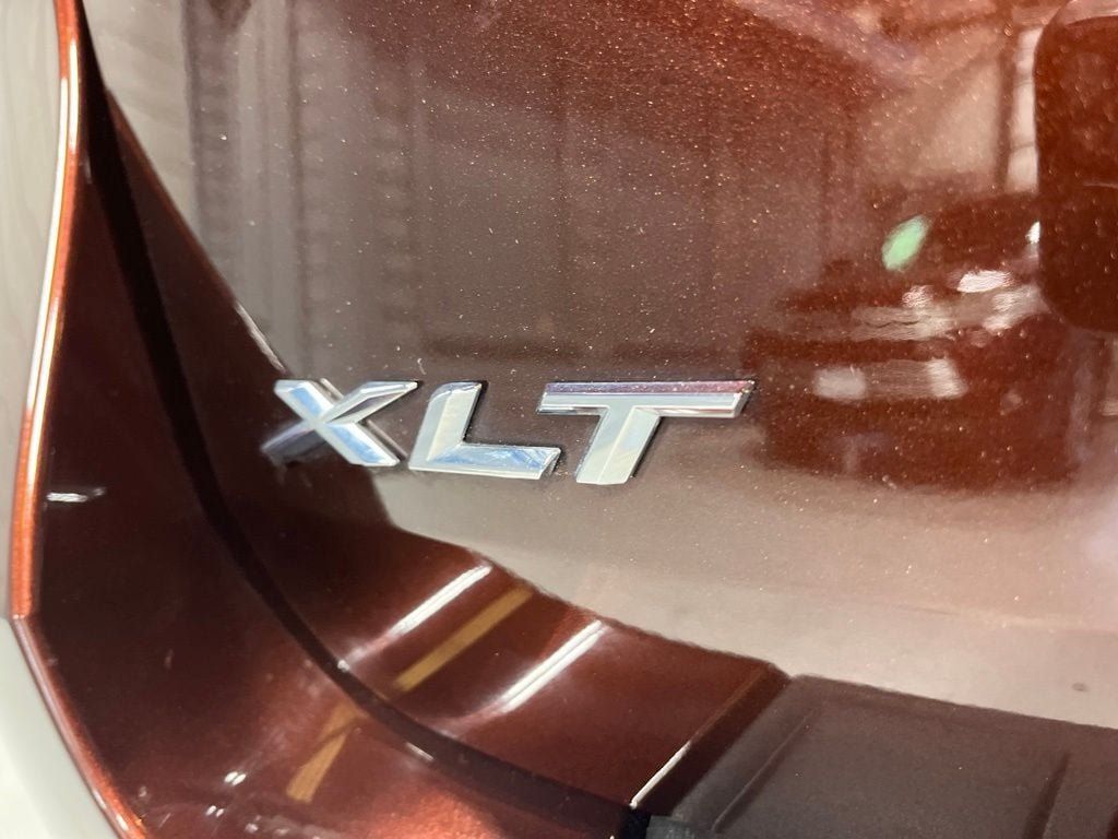 Used 2020 Ford Explorer XLT w/ Comfort Package AWD/4WD image 37