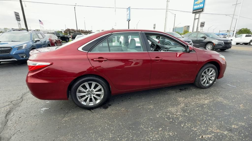 Used 2017 Toyota Camry XLE w/ Moonroof Package FWD image 8