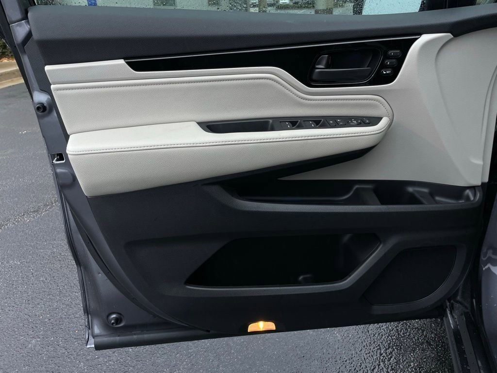 New 2026 Honda Odyssey Touring image 24
