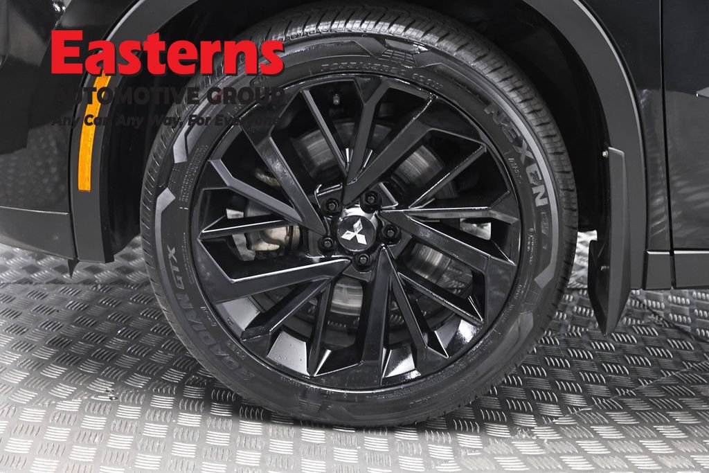 Used 2024 Mitsubishi Outlander SE AWD/4WD image 32