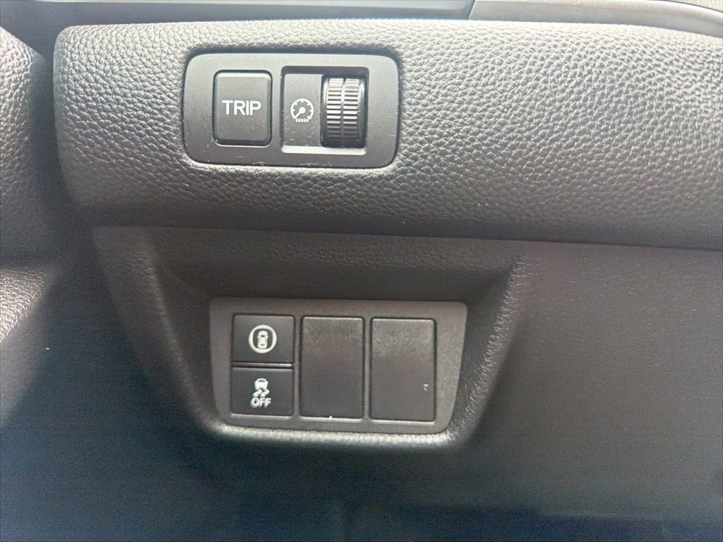 Used 2018 Honda Accord LX image 17