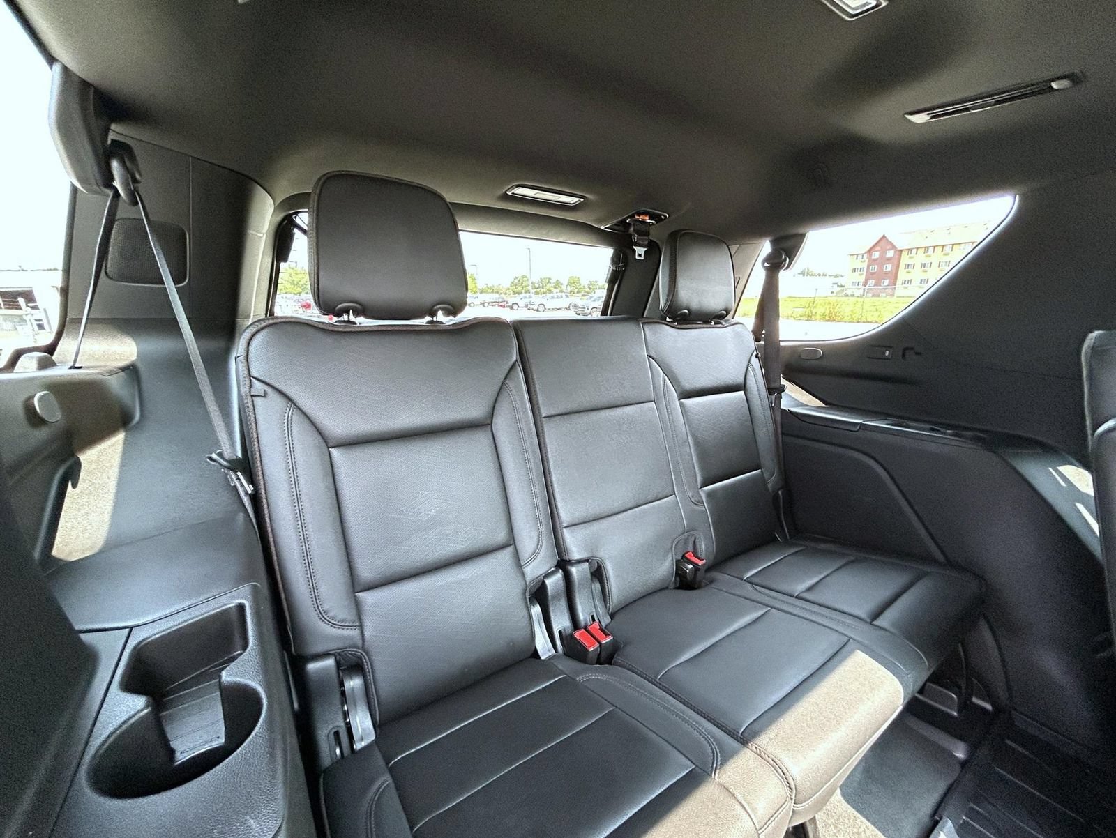 Used 2024 Chevrolet Tahoe High Country AWD/4WD image 22