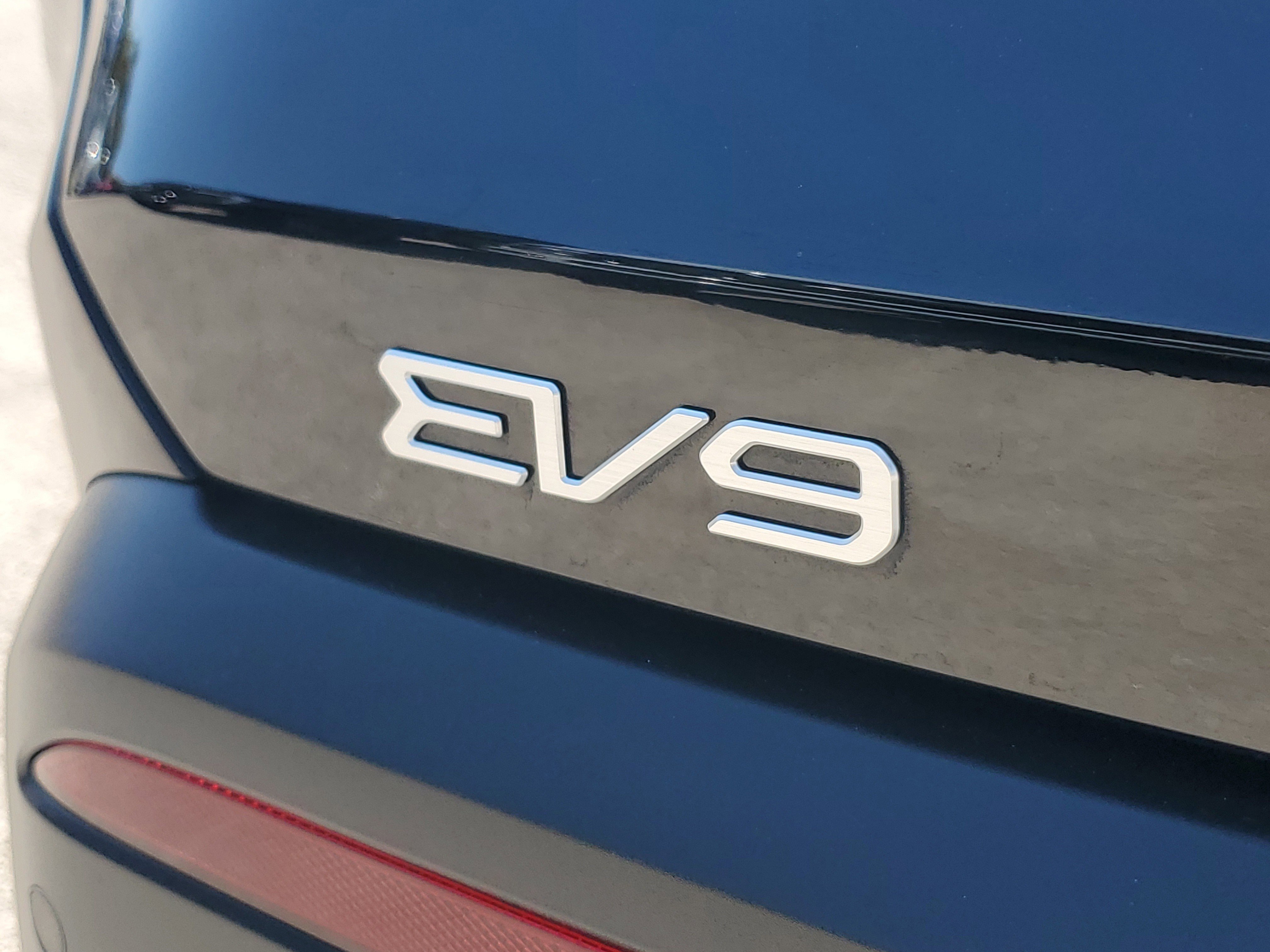 Used 2026 Kia EV9 Wind image 31