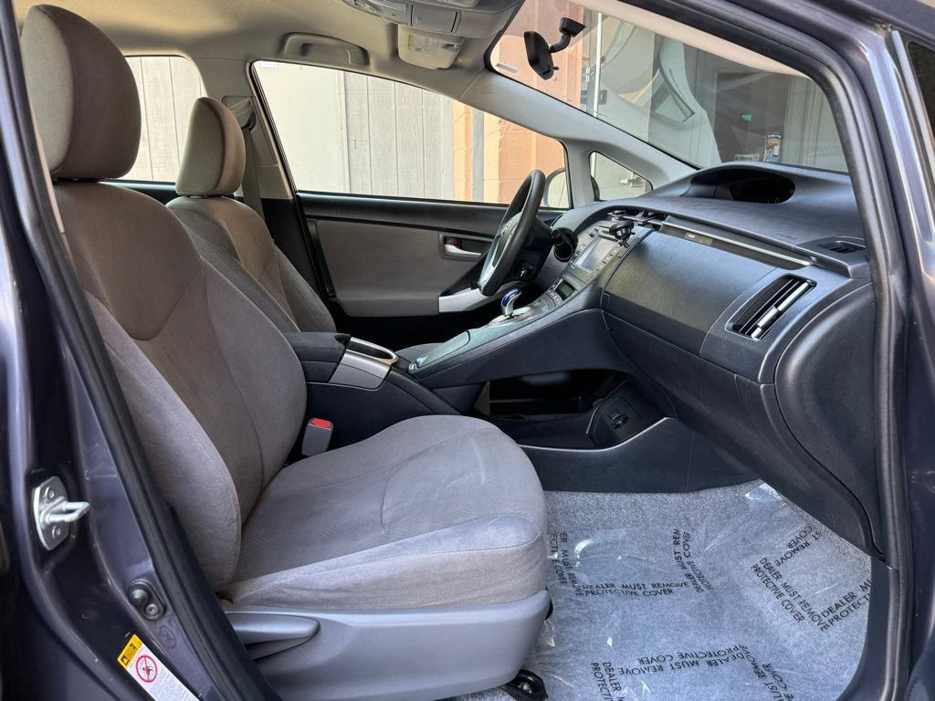 Used 2015 Toyota Prius Three FWD image 17