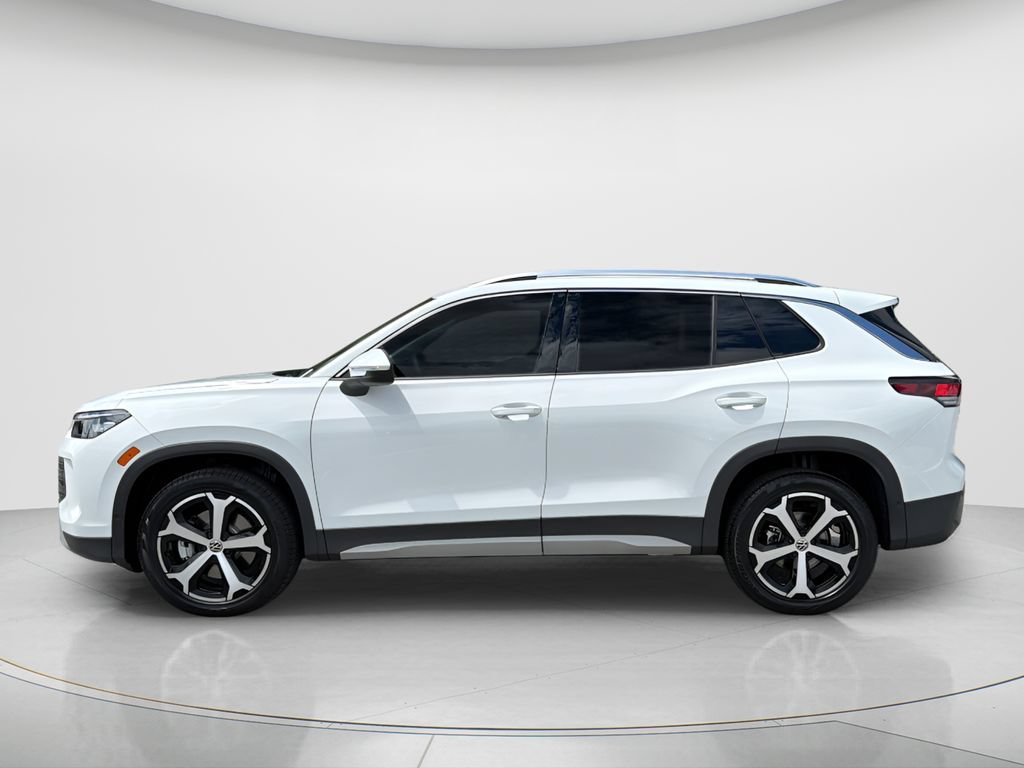 New 2026 Volkswagen Tiguan SE AWD/4WD image 2