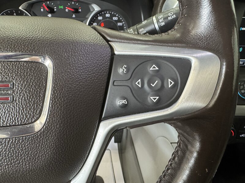 Used 2019 GMC Acadia SLT AWD/4WD image 9