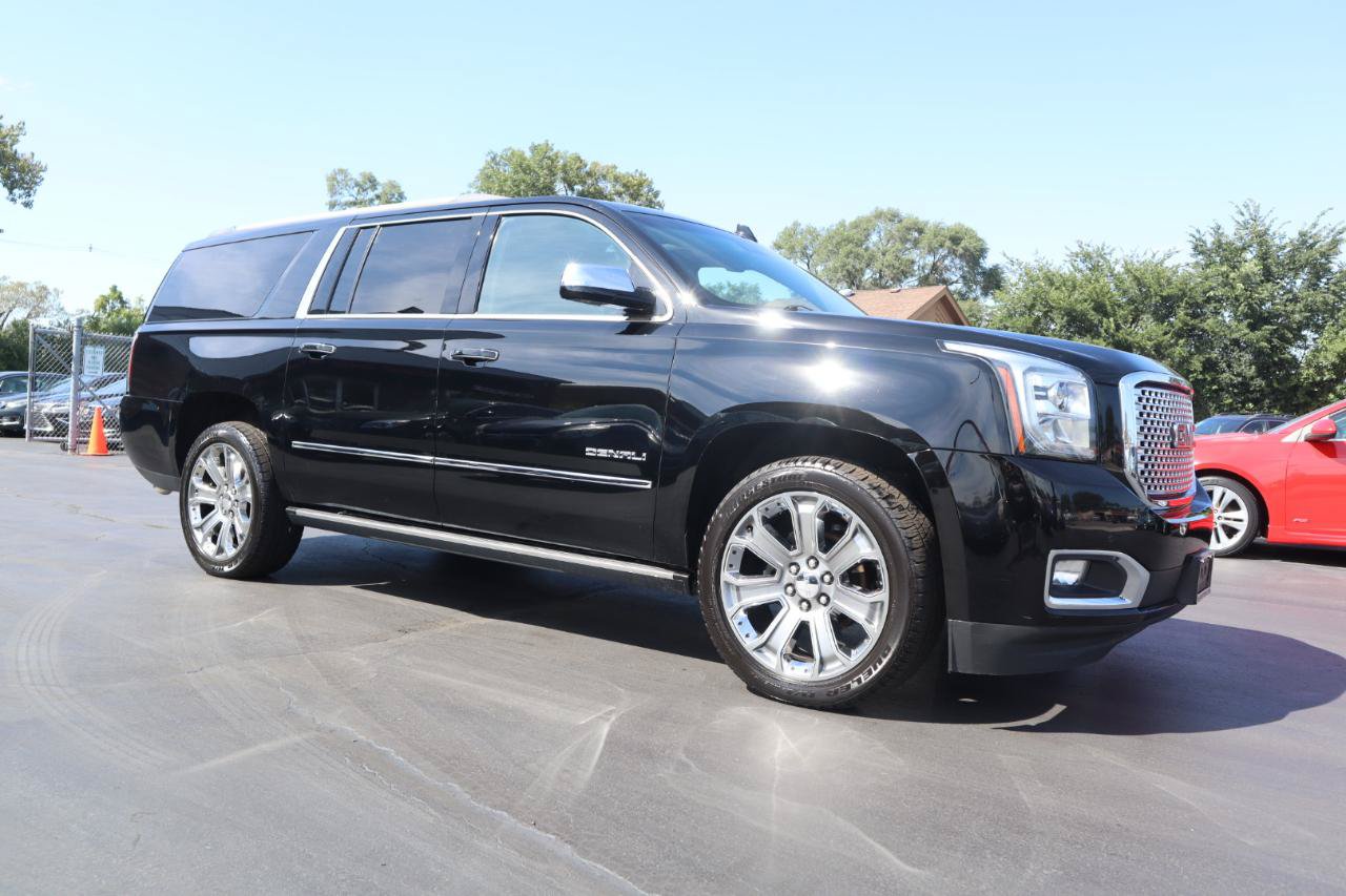Used 2015 GMC Yukon XL Denali w/ Premium Package AWD/4WD image 8