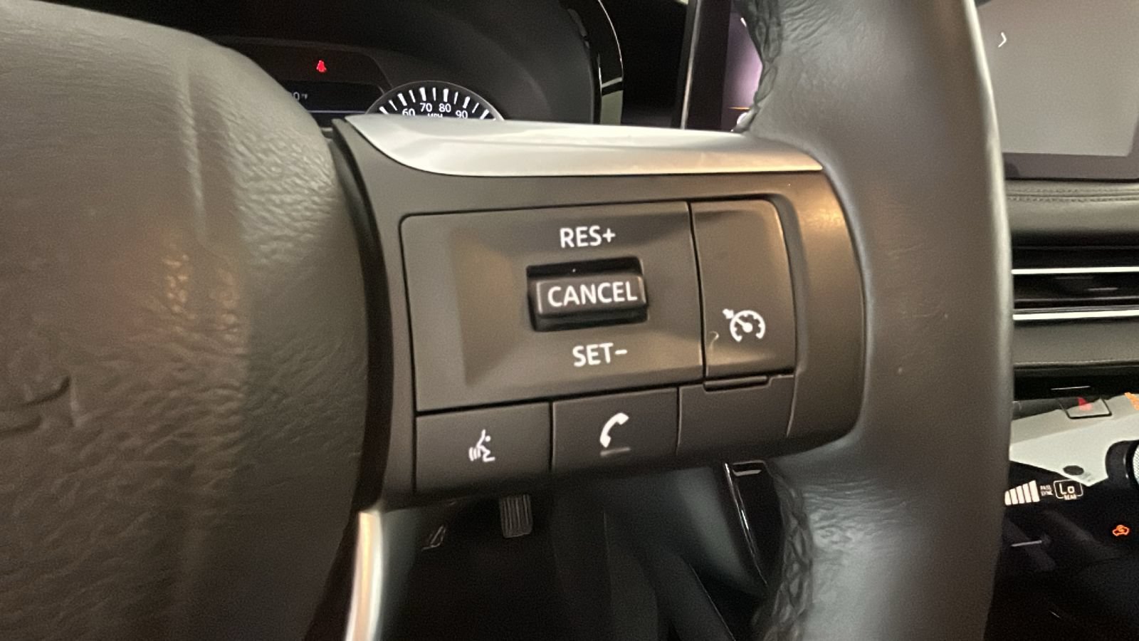Used 2023 INFINITI QX60 Pure AWD/4WD image 18
